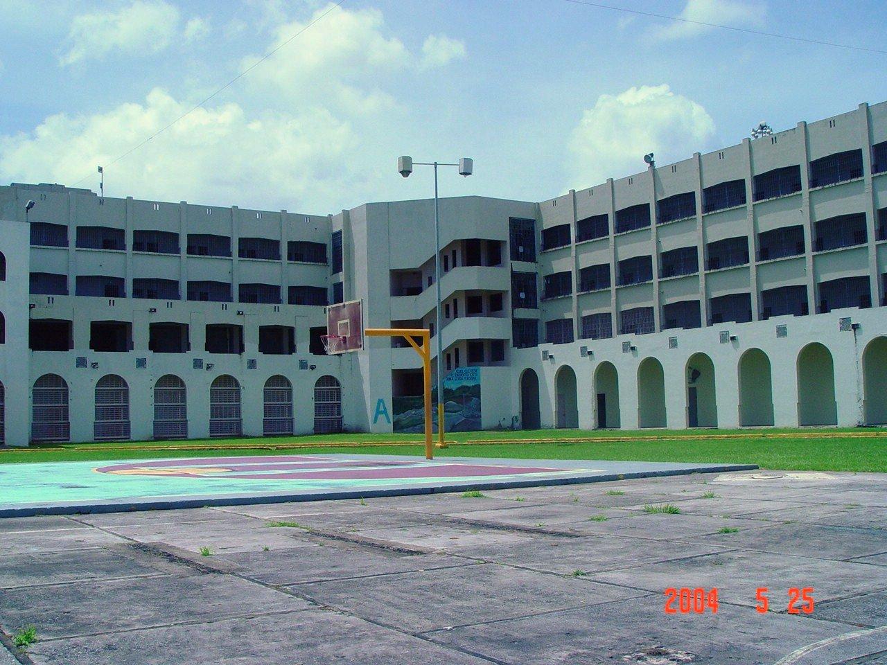 Antigua Penitenciaría Estatal de Río Piedras - Oso Blanco - San Juan (Río Piedras) - 2004 00186